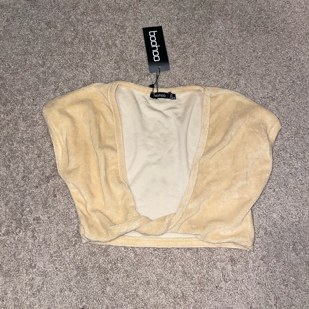 Boohoo Twist Front Crop Top